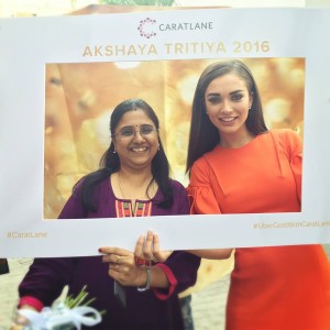 Titan CaratLane Online to Offline